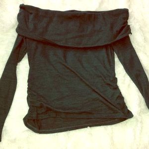 Dark green off the shoulder long sleeve top